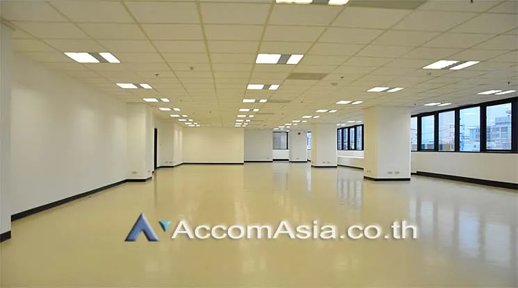 unit Office space For Rent in Ratchadaphisek, Bangkok  near MRT Ratchadaphisek (AA13770)